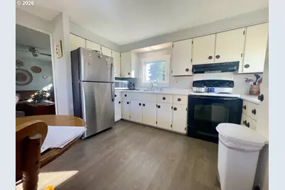 98090 W Benham Ln # 10, Brookings, OR 97415 - Photo 12