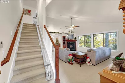 766 S 47th Pl, Springfield, OR 97478 - Photo 26