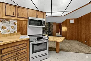 4800 Barger Dr, Eugene, OR 97402 - Photo 8