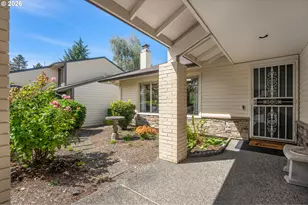 15655 SW Old Orchard Pl, Tigard, OR 97224 - Photo 2