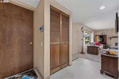 15655 SW Old Orchard Pl, Tigard, OR 97224 - Photo 6