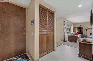 15655 SW Old Orchard Pl, Tigard, OR 97224 - Photo 6