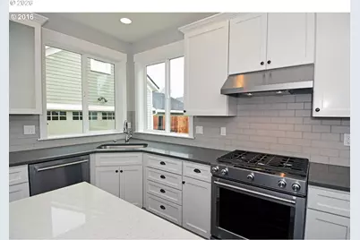 6225 N Greeley Ave, Portland, OR 97217 - Photo 20