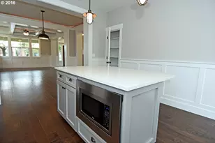 6225 N Greeley Ave, Portland, OR 97217 - Photo 16