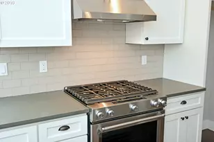 6225 N Greeley Ave, Portland, OR 97217 - Photo 16
