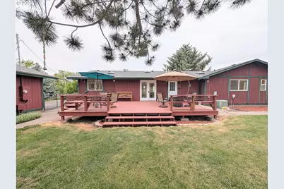 1805 Jasper St, Cove, OR 97824 - Photo 32