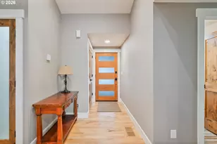 204 Vogel Rd, Castle Rock, WA 98611 - Photo 2
