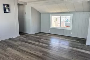 2071 NE Stephens St, Roseburg, OR 97470 - Photo 10