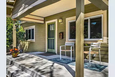 6104 N Kerby Ave, Portland, OR 97217 - Photo 2