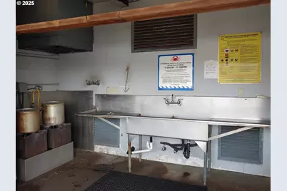 1000 SE Bay Blvd #124, Newport, OR 97365 - Photo 18