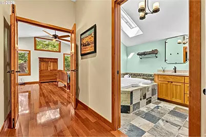 2294 McLean Blvd, Eugene, OR 97405 - Photo 20