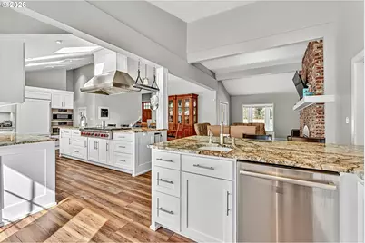 2294 McLean Blvd, Eugene, OR 97405 - Photo 10