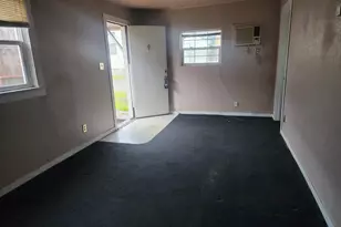 1337 NE Freemont Ave, Roseburg, OR 97470 - Photo 8