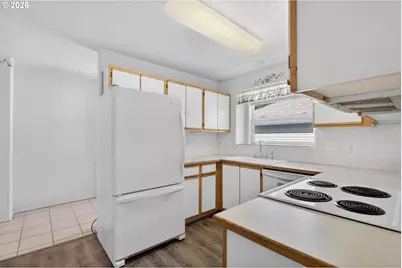4736 W Powell Blvd, Gresham, OR 97030 - Photo 8
