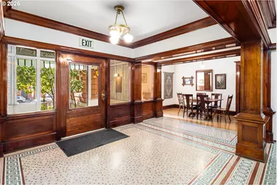 2083 NW Johnson St #21, Portland, OR 97209 - Photo 4