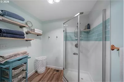 815 Broadway Ave, Winchester Bay, OR 97467 - Photo 36