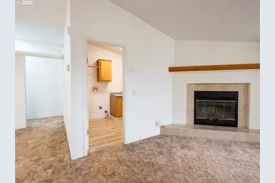 1310 David Ave, Eugene, OR 97404 - Photo 8