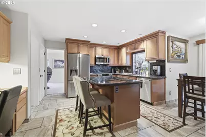 16867 Wight Ln, Lake Oswego, OR 97035 - Photo 12