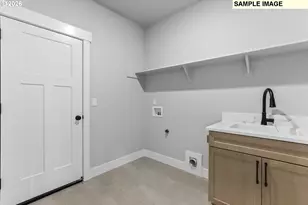 656 NE Trillium Dr, Estacada, OR 97023 - Photo 28