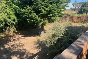 596 E 7th St, Coquille, OR 97423 - Photo 14