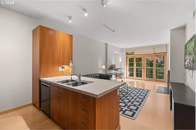 1130 NW 12th Ave #214, Portland, OR 97209 - Photo 8