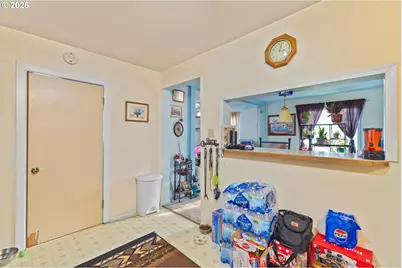 1266 S 14th St, Coos Bay, OR 97420 - Photo 10