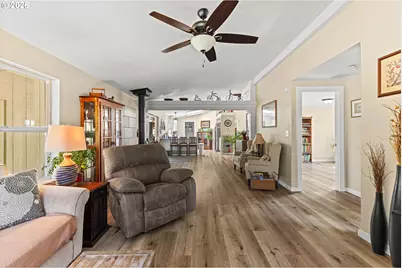97733 Gravelford Ln, Myrtle Point, OR 97458 - Photo 22