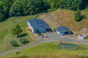 97733 Gravelford Ln, Myrtle Point, OR 97458 - Photo 10