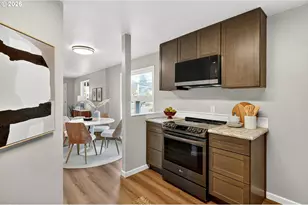 2028 SE Brooklyn St, Portland, OR 97202 - Photo 8