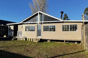 1890 37th St, Florence, OR 97439 - Photo 36