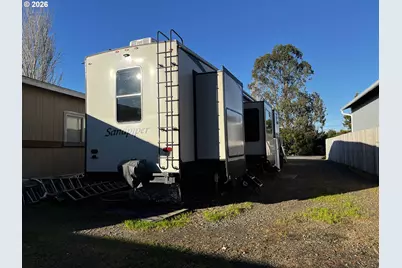 1890 37th St, Florence, OR 97439 - Photo 38