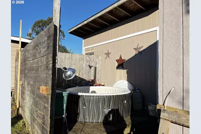 1890 37th St, Florence, OR 97439 - Photo 34