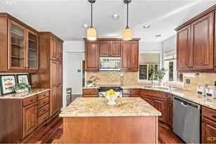 10240 SW Wasco Way, Tualatin, OR 97062 - Photo 6