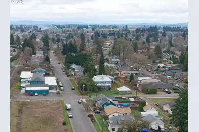 122 S 12th Ave, Cornelius, OR 97113 - Photo 10
