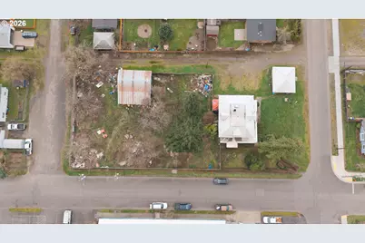 122 S 12th Ave, Cornelius, OR 97113 - Photo 1
