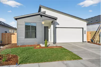 736 SE 35th St, Battle Ground, WA 98604 - Photo 2