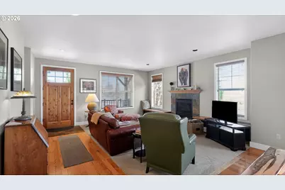 1202 SE Yarrow Ave, Madras, OR 97741 - Photo 6