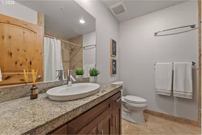 838 SE 38th Ave #306, Portland, OR 97214 - Photo 32