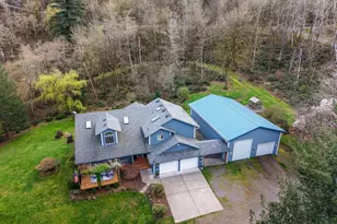 313 NE 353rd Ave, Washougal, WA 98671 - Photo 2