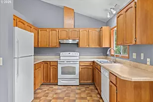 1722 SW Hartley Ave, Gresham, OR 97080 - Photo 8