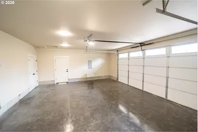 950 6th St, Lyons, OR 97358 - Photo 22