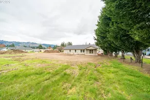 950 6th St, Lyons, OR 97358 - Photo 24