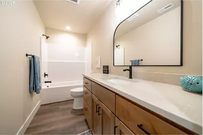 950 6th St, Lyons, OR 97358 - Photo 20