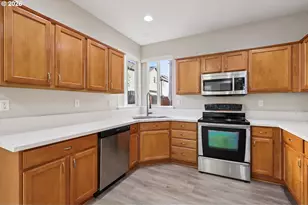 1649 SW Miranda Pl, Troutdale, OR 97060 - Photo 12