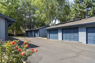 7945 SW Fanno Creek Dr, Portland, OR 97224 - Photo 24