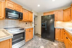 5925 NE 27th Ave, Portland, OR 97211 - Photo 8