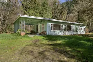 90136 Green Creek Rd, Deadwood, OR 97430 - Photo 2