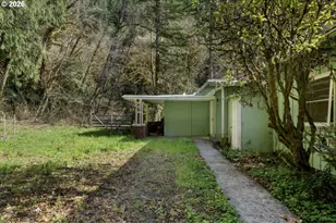 90136 Green Creek Rd, Deadwood, OR 97430 - Photo 6