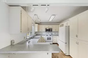 543 Chicago Ave SE, Bandon, OR 97411 - Photo 12
