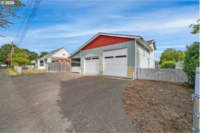 543 Chicago Ave SE, Bandon, OR 97411 - Photo 36